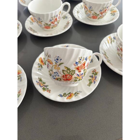 AYNSLEY COTTAGE GARDEN FINE BONE TEA CUP/SAUCER SET OF 8-TOTAL 20 PIECES - Picture 4 of 16